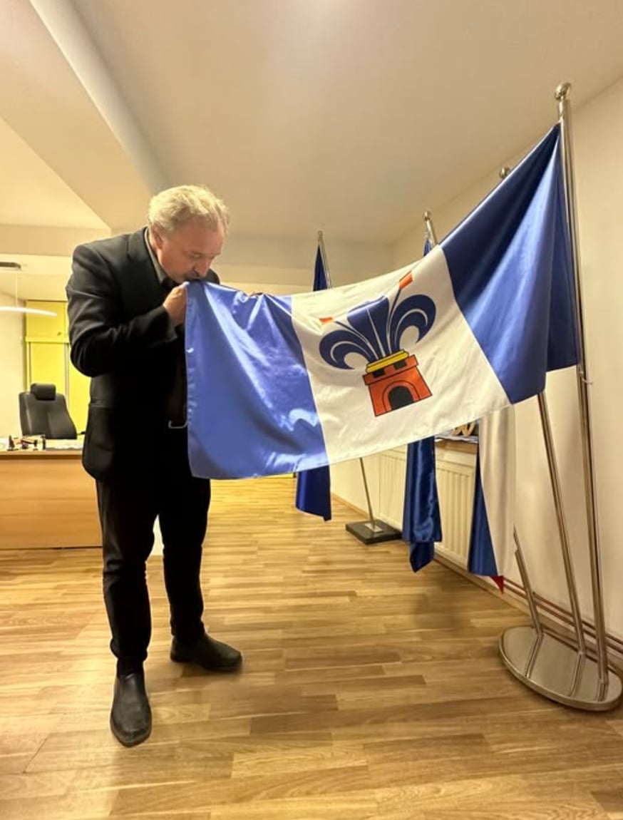 ŽUPAN OBČINE MORAVČE MILAN BALAŽIC SKRIVA KAKO SE ZAPRAVLJA OBČINSKI DENAR PO GOSTILNAH IN ZA NAKUPE DOBROT V TRGOVINI TUŠ